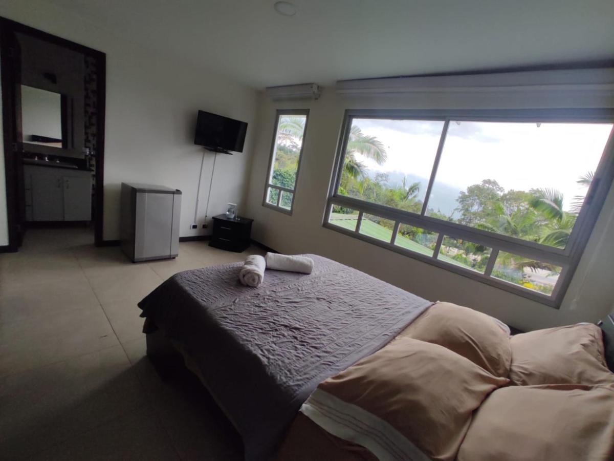 Habitacion Privada En Finca Turistica Hualcala La Mesa  Luaran gambar