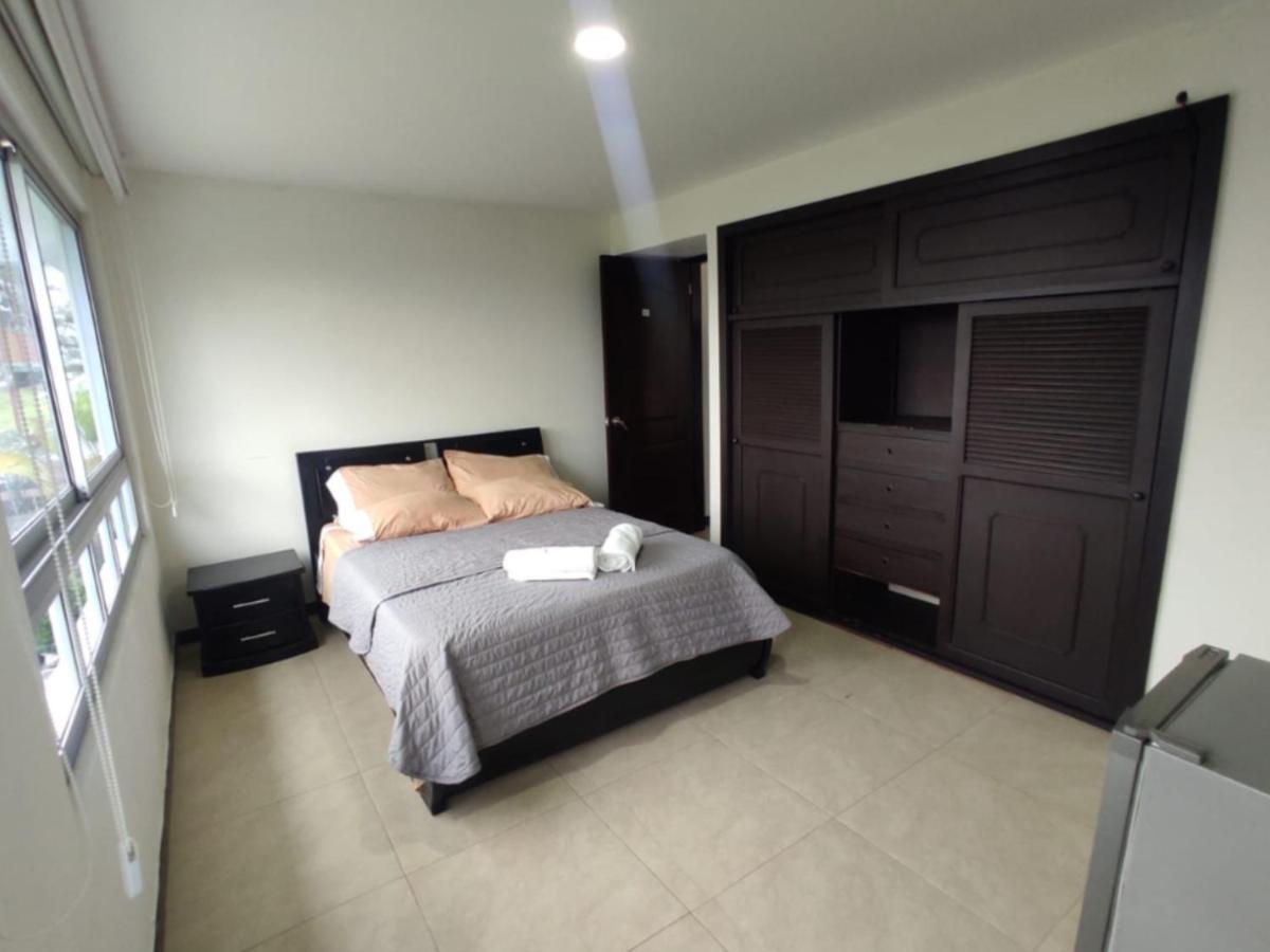 Habitacion Privada En Finca Turistica Hualcala La Mesa  Luaran gambar